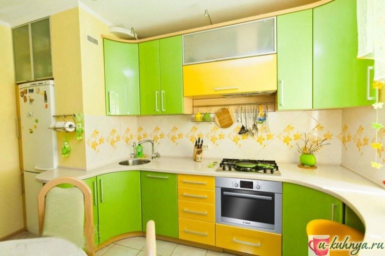 зелено оранжевая кухня