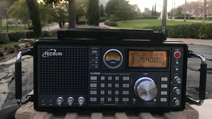 Описание радиоприёмника Tecsun S-2000
