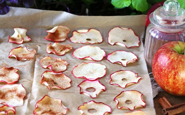 ​Как сушить яблоки в духовке